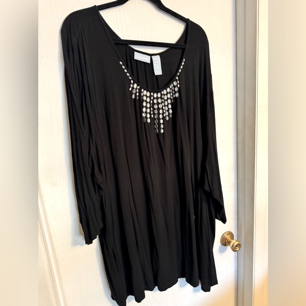 Plus size gemstone top